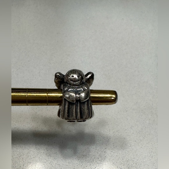 Pandora authentic retired "Angel of Hope" charm - Picture 2 of 4